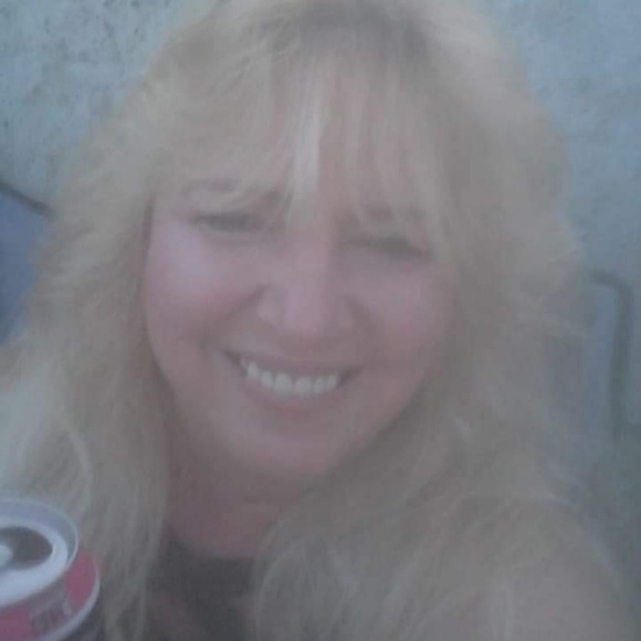 Meet your Posher, Mechelle - Picture 2 of 3